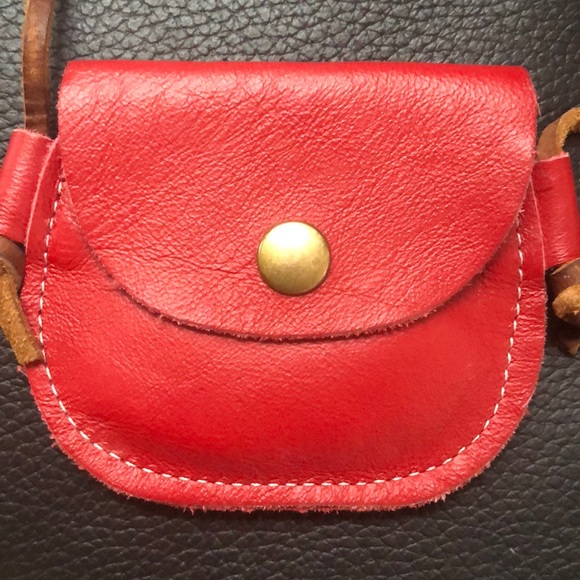 Raine & Skye Purses - Picture 5 of 5